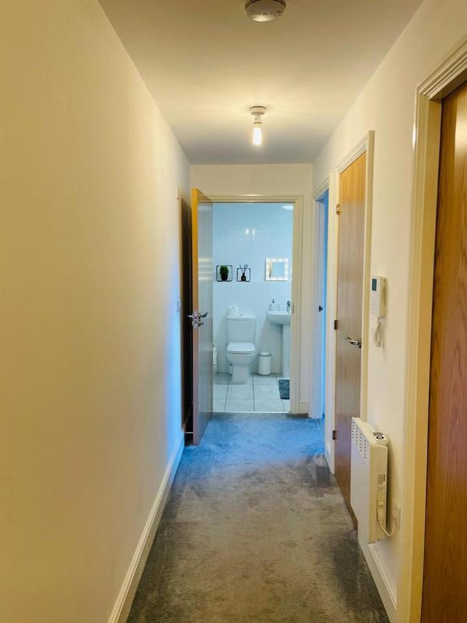 #0410 Lovely One Bedroom With Free Parking Apartment Derby