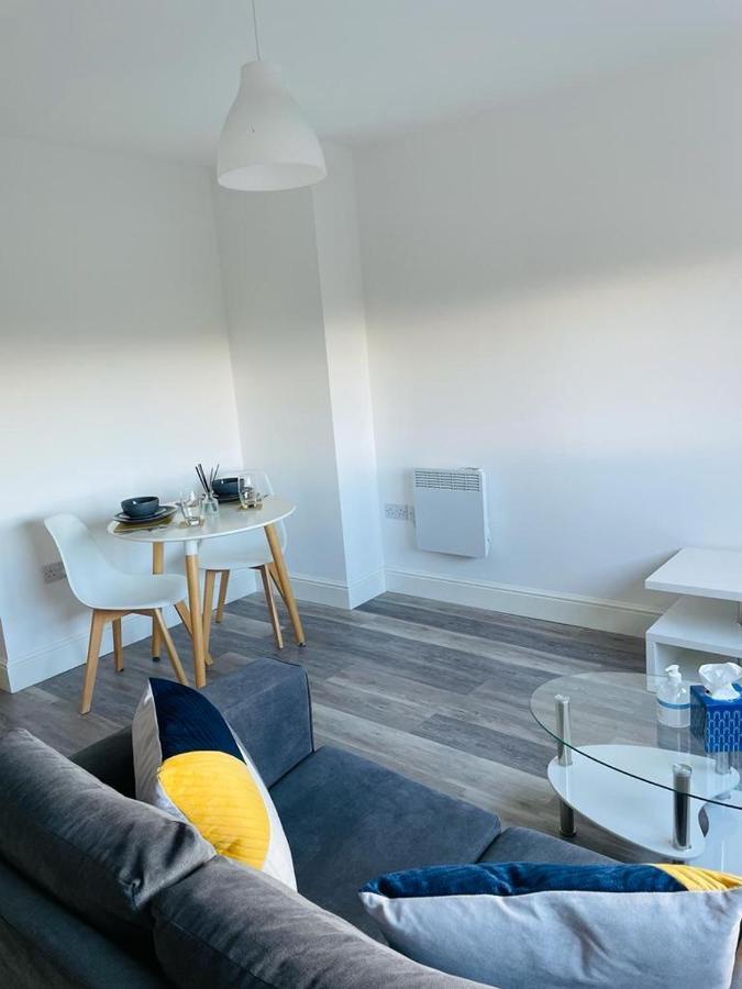 #0410 Lovely One Bedroom With Free Parking * Derby